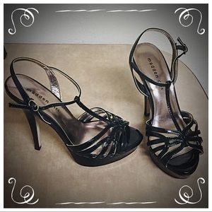 Madden Girl Size 7.5 Black Heels